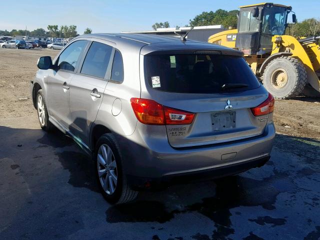 4A4AP3AU4EE018829 - 2014 MITSUBISHI OUTLANDER GRAY photo 3