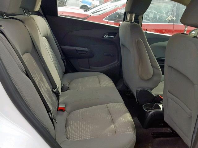 1G1JA6SH5E4197568 - 2014 CHEVROLET SONIC LS WHITE photo 6