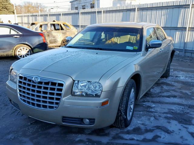 2C3CA4CD7AH201606 - 2010 CHRYSLER 300 TOURIN GOLD photo 2