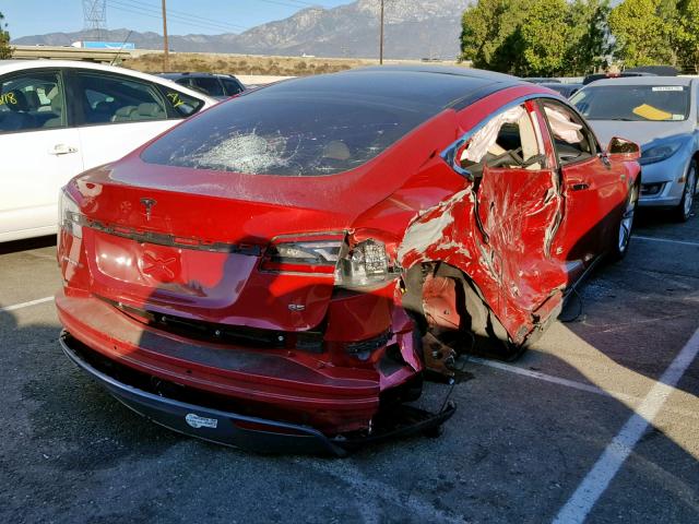 5YJSA1H19EFP38588 - 2014 TESLA MODEL S RED photo 4