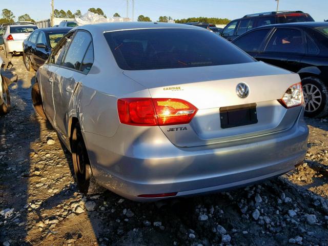 3VW2K7AJ8EM255130 - 2014 VOLKSWAGEN JETTA BASE Արծաթագույն լուսանկար 3