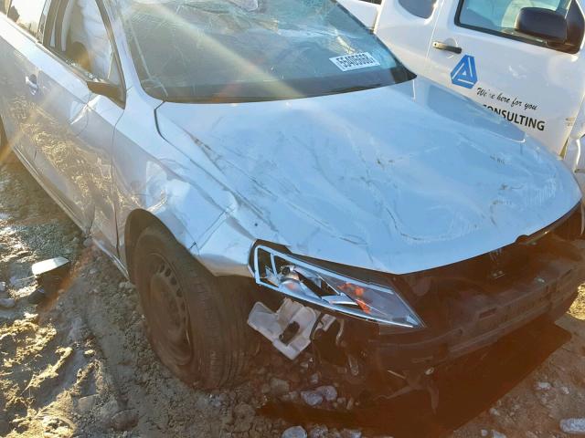 3VW2K7AJ8EM255130 - 2014 VOLKSWAGEN JETTA BASE Արծաթագույն լուսանկար 9