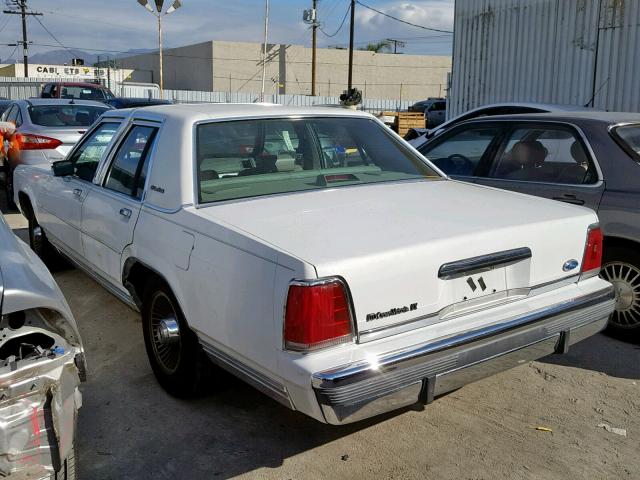 2FACP74F1LX131398 - 1990 FORD CROWN VICT WHITE photo 3