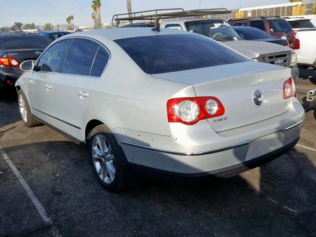 WVWJM7AN3AE102831 - 2010 VOLKSWAGEN PASSAT KOM SILVER photo 3