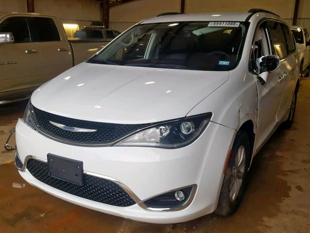 2C4RC1BG5HR533901 - 2017 CHRYSLER PACIFICA T WHITE photo 2