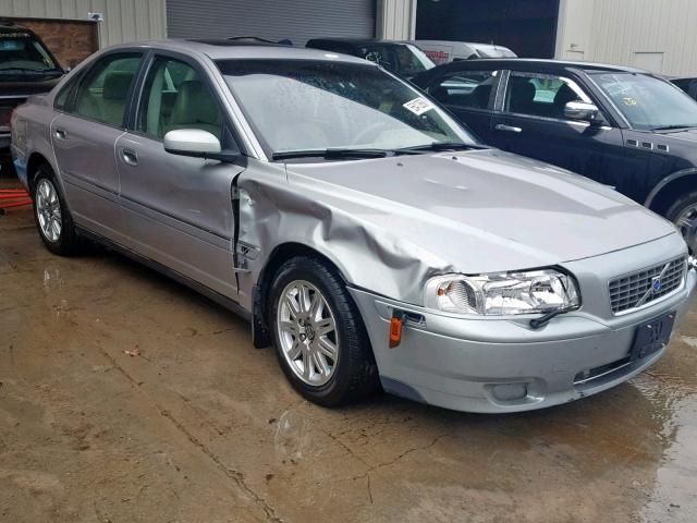 YV1TS592X51393400 - 2005 VOLVO S80 2.5T SILVER photo 1