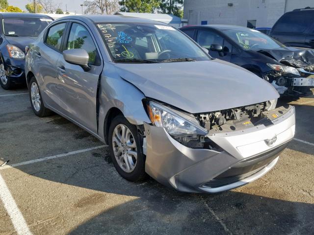 3MYDLBZV8GY126630 - 2016 TOYOTA SCION IA SILVER photo 1