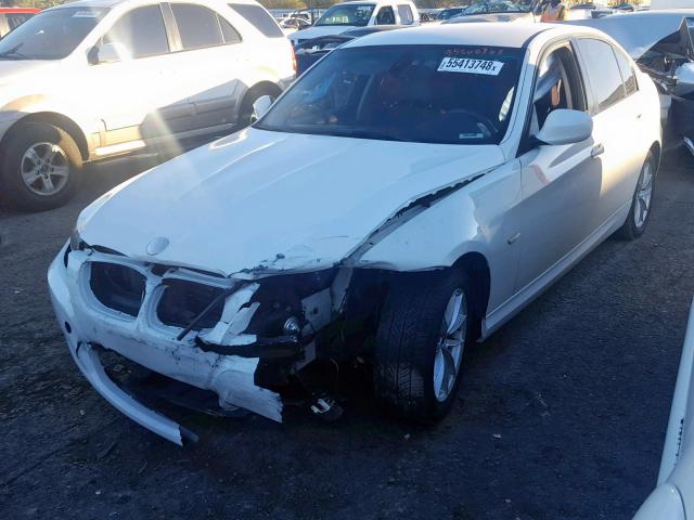 WBAPH5G57ANM69948 - 2010 BMW 328 I SULE WHITE photo 2