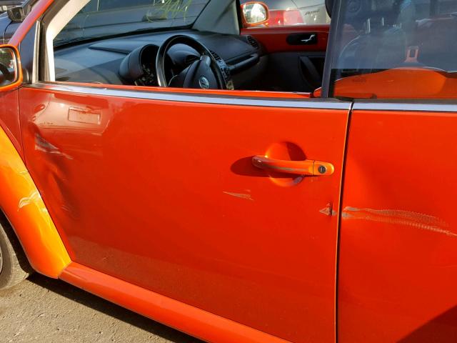 3VWCD31Y54M321510 - 2004 VOLKSWAGEN NEW BEETLE ORANGE photo 9