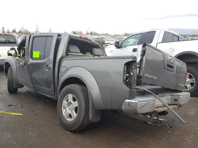 1N6AD07W48C405305 - 2008 NISSAN FRONTIER C GRAY photo 3