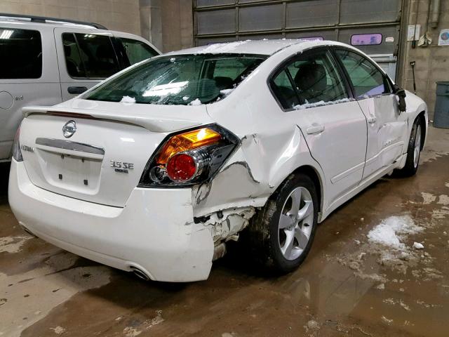 1N4BL21E67C182176 - 2007 NISSAN ALTIMA 3.5 WHITE photo 4