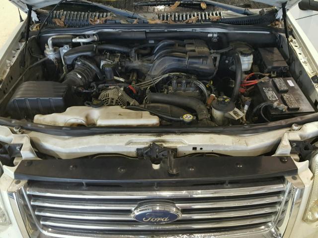 1FMEU65E57UB58785 - 2007 FORD EXPLORER L CREAM photo 7