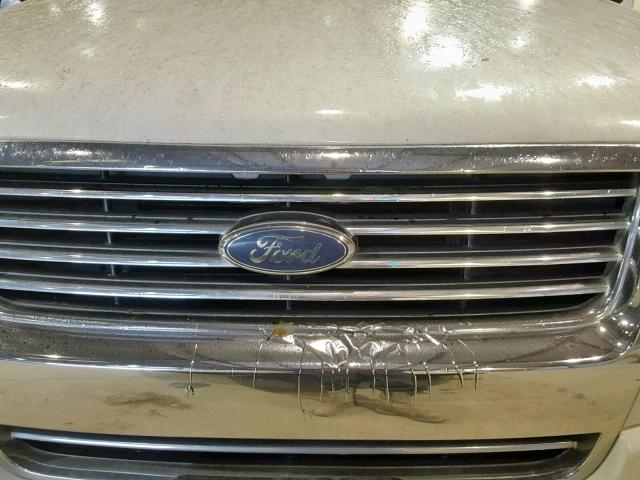 1FMEU65E57UB58785 - 2007 FORD EXPLORER L CREAM photo 9