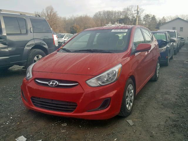 KMHCT5AE3HU335054 - 2017 HYUNDAI ACCENT SE RED photo 2