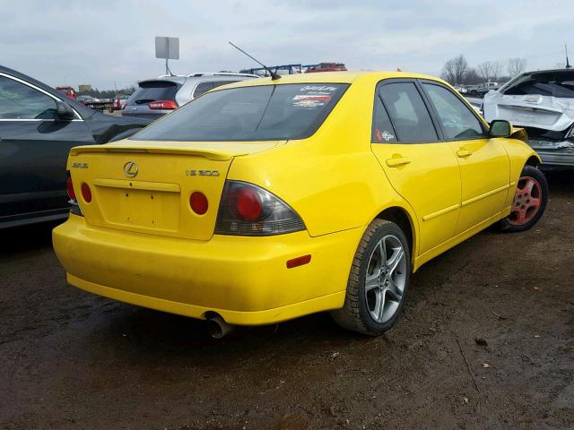 JTHBD192020040460 - 2002 LEXUS IS 300 YELLOW photo 4