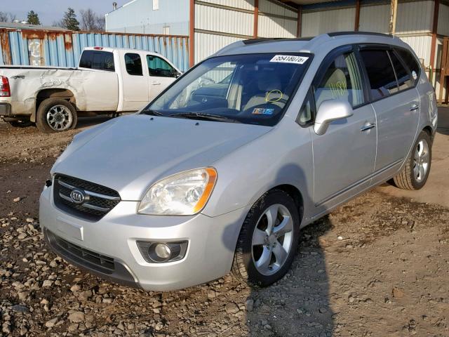 KNAFG526677117536 - 2007 KIA RONDO LX SILVER photo 2