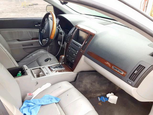 1G6DW677750191383 - 2005 CADILLAC STS SILVER photo 5