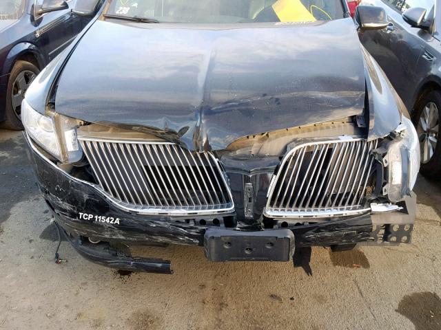 2LMHJ5NK5GBL00763 - 2016 LINCOLN MKT BLACK photo 7