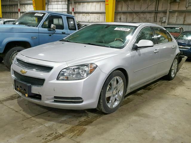 1G1ZJ577X9F185875 - 2009 CHEVROLET MALIBU 2LT SILVER photo 2