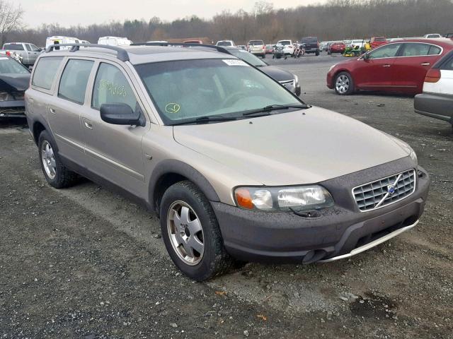 YV1SZ59H331096946 - 2003 VOLVO XC70 GOLD photo 1