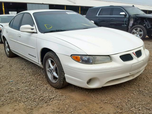 1G2WK52J22F146069 - 2002 PONTIAC GRAND PRIX WHITE photo 1
