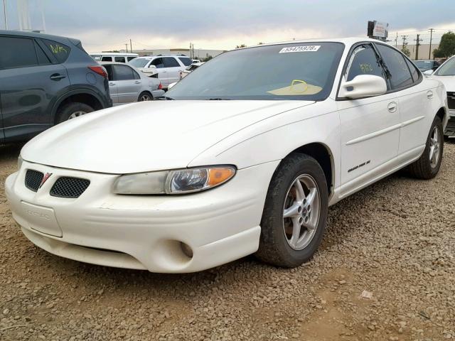 1G2WK52J22F146069 - 2002 PONTIAC GRAND PRIX WHITE photo 2