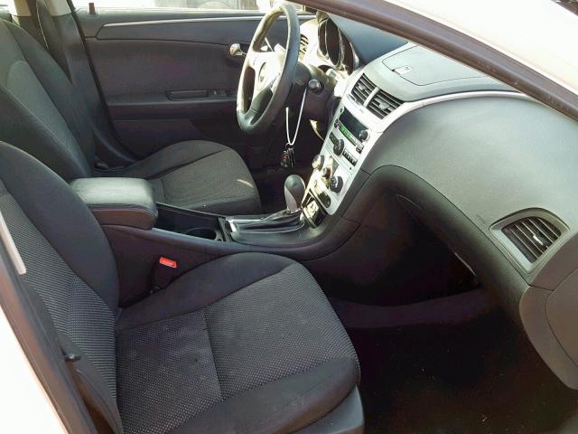 1G1ZC5EB8AF195018 - 2010 CHEVROLET MALIBU 1LT WHITE photo 5