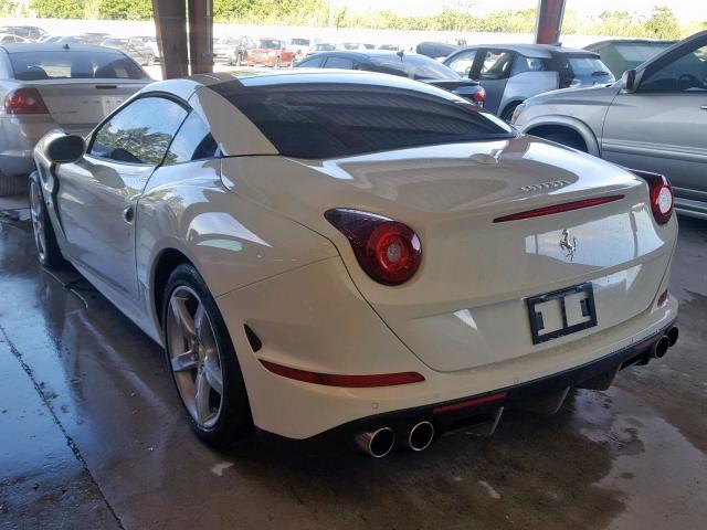 ZFF77XJA0H0225378 - 2017 FERRARI CALIFORNIA WHITE photo 3