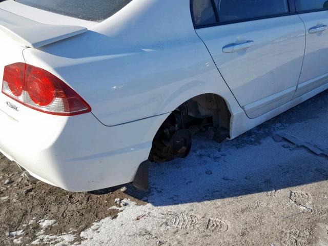 2HHFD56708H201238 - 2008 ACURA CSX TECHNO WHITE photo 9