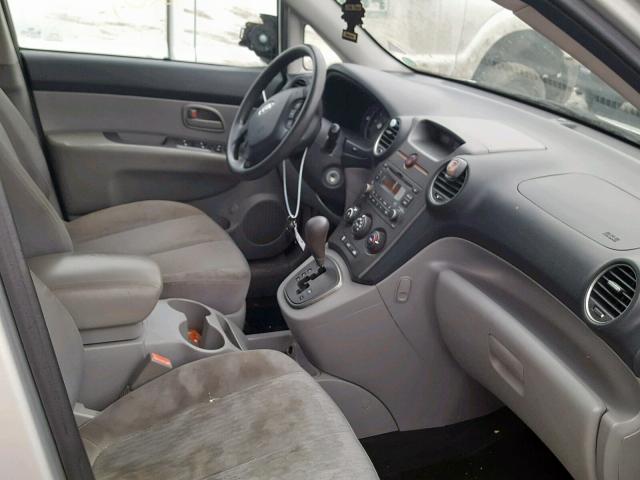 KNAFG526487138340 - 2008 KIA RONDO LX SILVER photo 5