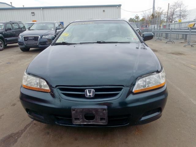 1HGCG32701A032061 - 2001 HONDA ACCORD EX GREEN photo 9