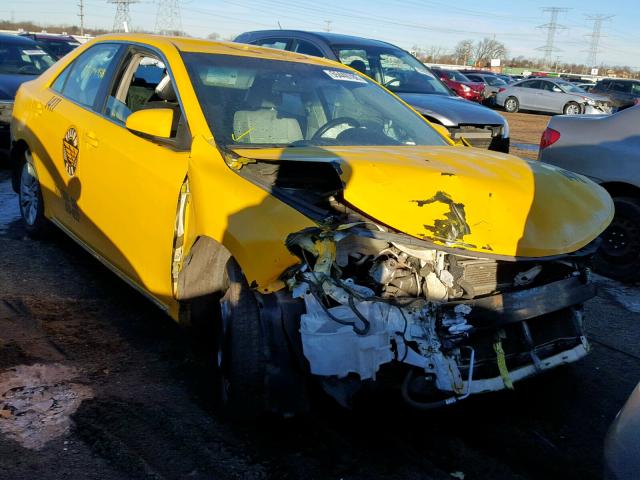 4T1BD1FKXEU112683 - 2014 TOYOTA CAMRY HYBR YELLOW photo 1