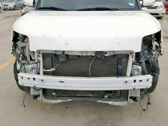 JTLZE4FE3FJ076631 - 2015 TOYOTA SCION XB WHITE photo 7