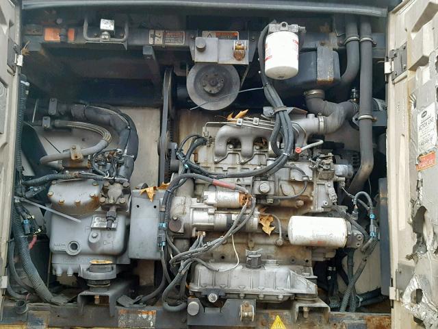 1UYVS1289BM185106 - 2011 UTILITY REEFER WHITE photo 7