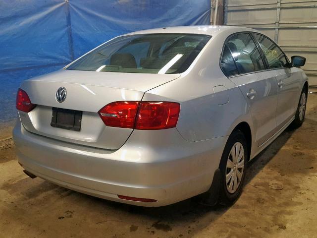 3VW2K7AJ0DM304402 - 2013 VOLKSWAGEN JETTA BASE SILVER photo 4
