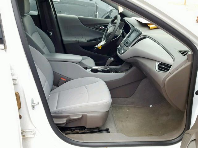 1G1ZC5ST2GF263383 - 2016 CHEVROLET MALIBU LS თეთრი ფოტო 5