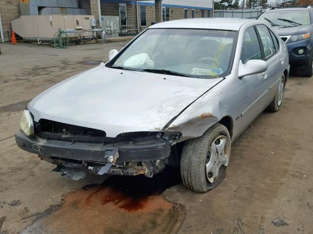 1N4DL01D51C238572 - 2001 NISSAN ALTIMA XE SILVER photo 2