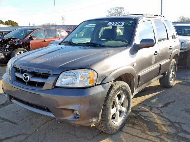 4F2YZ94165KM43071 - 2005 MAZDA TRIBUTE S GRAY photo 2