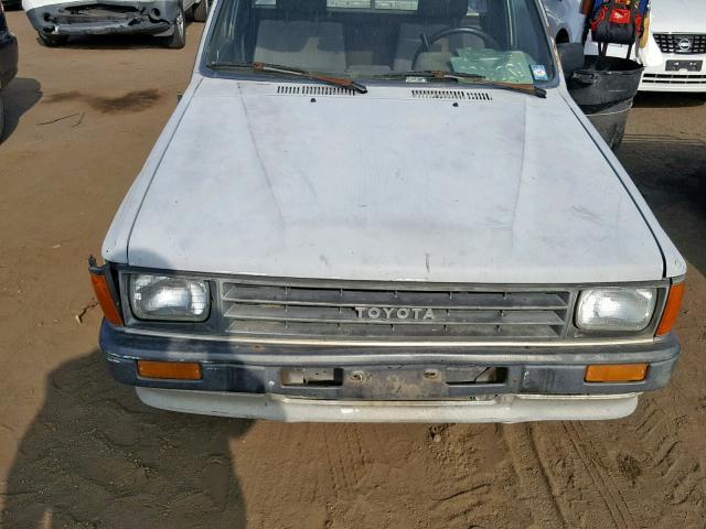 JT4RN55D0H7019328 - 1987 TOYOTA PICKUP 1/2 WHITE photo 9