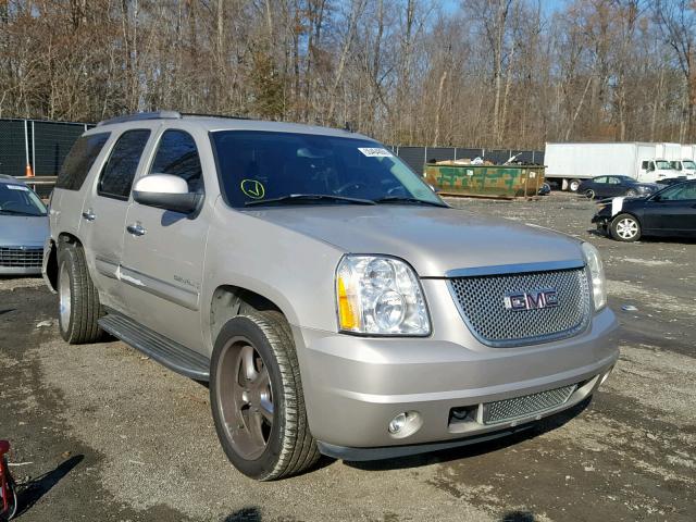 1GKFK638X7J148867 - 2007 GMC YUKON DENA GRAY photo 1