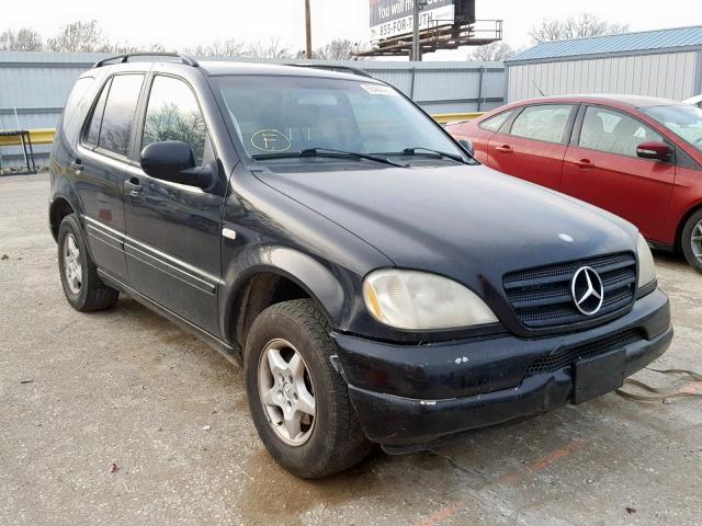 4JGAB54E7YA206967 - 2000 MERCEDES-BENZ ML 320 BLACK photo 1