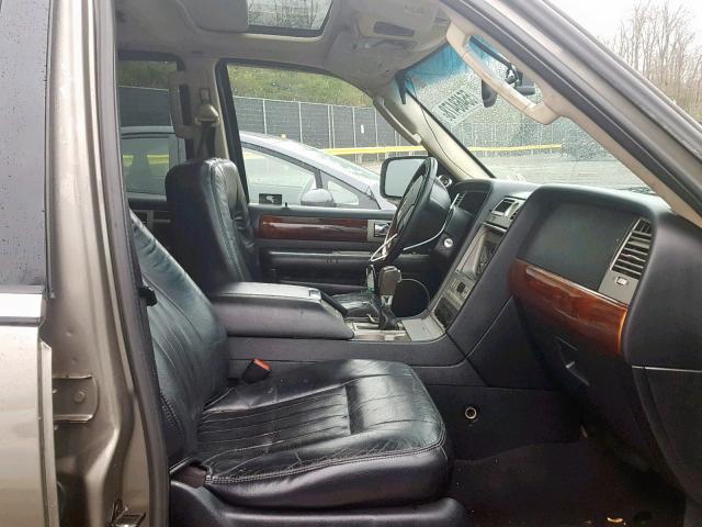 5LMFU28R53LJ49092 - 2003 LINCOLN NAVIGATOR 棕色 照片 5