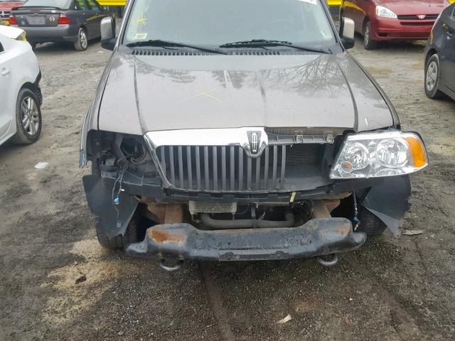 5LMFU28R53LJ49092 - 2003 LINCOLN NAVIGATOR 棕色 照片 7