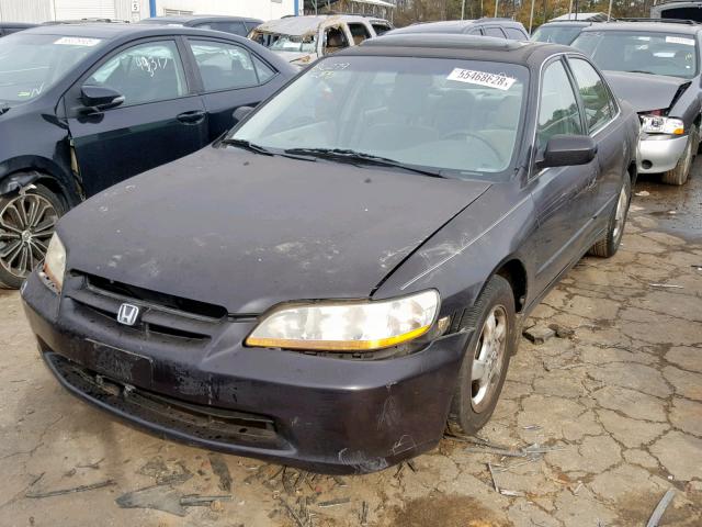 1HGCG5657WA135375 - 1998 HONDA ACCORD EX BLACK photo 2