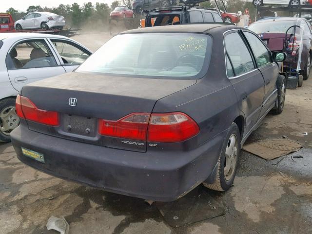 1HGCG5657WA135375 - 1998 HONDA ACCORD EX BLACK photo 4