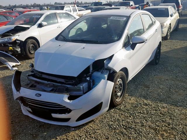 3FADP4AJ5GM202194 - 2016 FORD FIESTA S WHITE photo 2