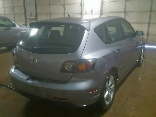 JM1BK343441204115 - 2004 MAZDA 3 HATCHBAC GRAY photo 4