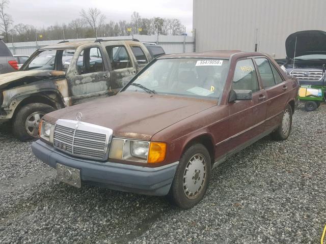 WDBDB22C8FF058117 - 1985 MERCEDES-BENZ 190 D 2.2 BURGUNDY photo 2