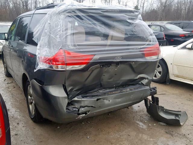 5TDKK3DC1CS261907 - 2012 TOYOTA SIENNA LE GRAY photo 3