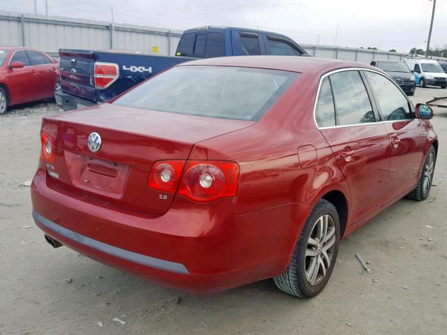 3VWRG71K26M695984 - 2006 VOLKSWAGEN JETTA 2.5 RED photo 4